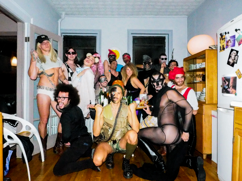 Illustration for article titled HALLOWEEN : A PRE-PARTY